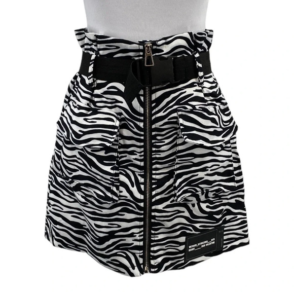 We11done A-Line Mini Skirt Women Size Medium Black White Animal Print High Waist - Picture 1 of 12